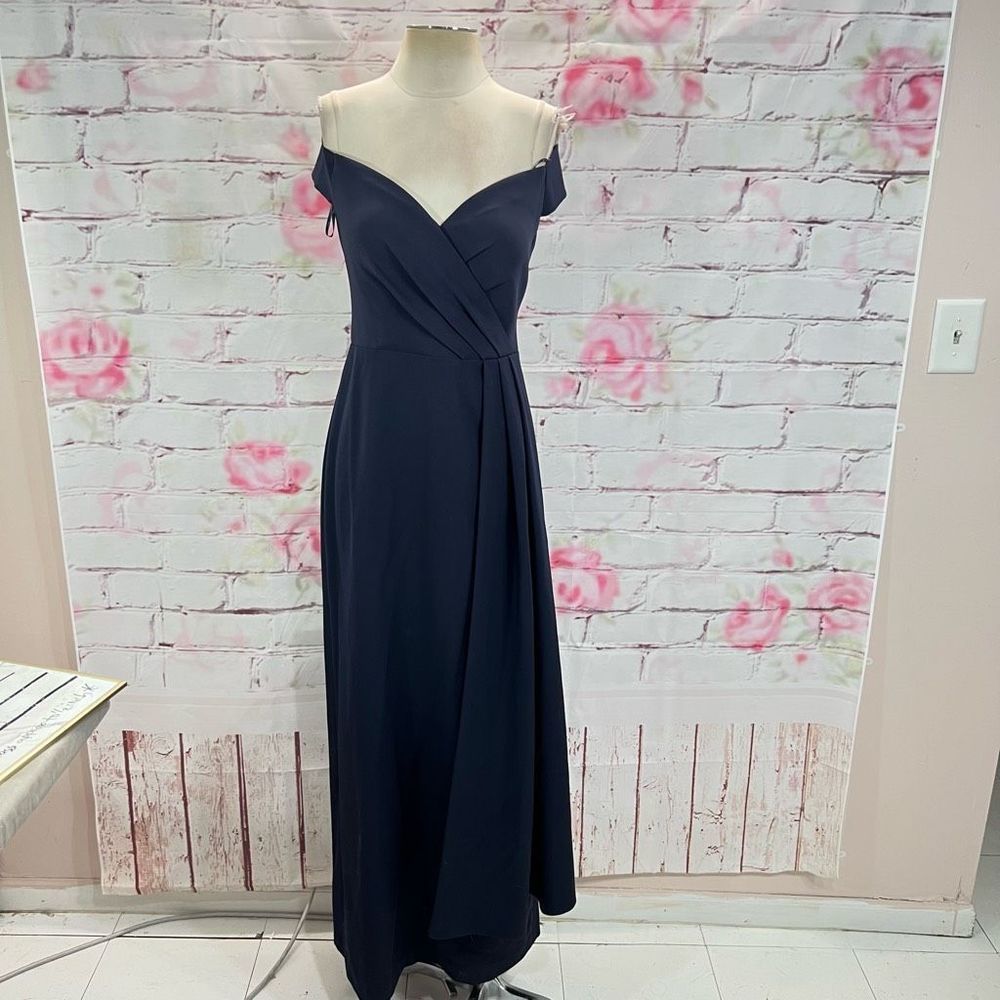 Elegant Navy Off-Shoulder Maxi Dress